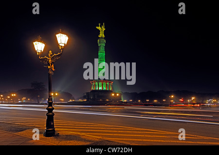 Accesa la Colonna della Vittoria di Berlino in Germania, Berlino Foto Stock