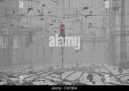 Nevicata sulla Stazione prinipale di Colonia, in Germania, in Renania settentrionale-Vestfalia, Colonia Foto Stock