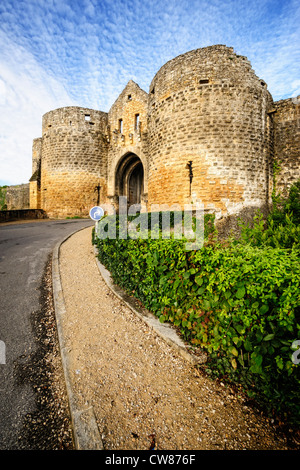 Porte des Tours, la vecchia porta della città, Domme, Dordogne, Aquitania, in Francia, in Europa Foto Stock