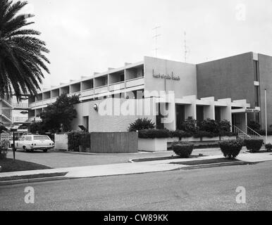 Esterno della nuova costruzione cuore di Palm Beach motor hotel il Royal Palm in Palm Beach, Florida, 1981 Foto Stock