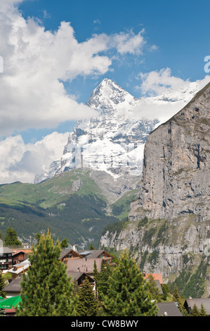 Regione di Jungfrau, Svizzera. L'Eiger da Murren. Foto Stock