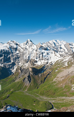 Regione di Jungfrau, Svizzera. Massiccio Jungfrau da Schilthorn picco. Foto Stock
