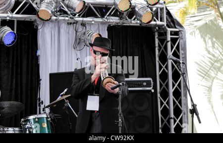 Broadbeach Jazz Festival musicisti suonano alla folla Foto Stock