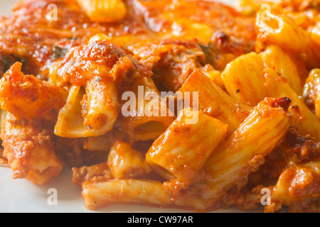 Pasta bolognese melt closeup e pronto a mangiare Foto Stock