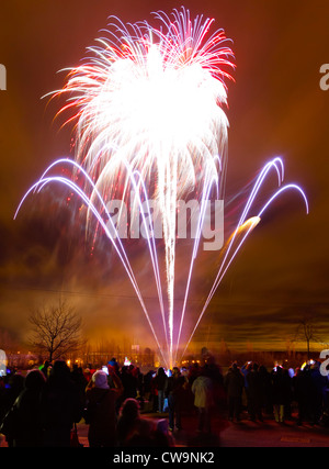 Fuochi d'artificio a Telford parco comunale. Foto Stock