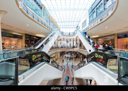 L'interno del Centro Commerciale per lo shopping Bullring, Birmingham, West Midlands, England, Regno Unito Foto Stock