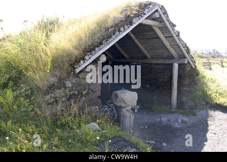 Ricostruito Viking edifici presso l'Anse aux Meadows, Terranova Foto Stock