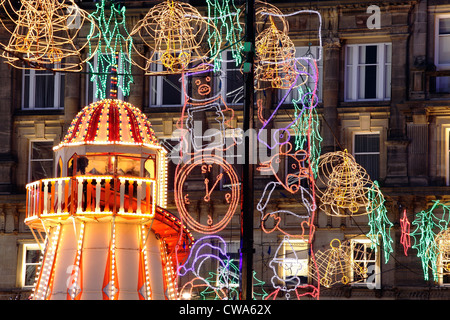 George Square Christmas Lights nel centro di Glasgow, Scozia, Regno Unito Foto Stock