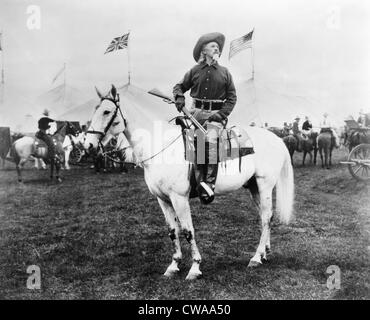 William "Buffalo Bill Cody (1846-1917). La cortesia: Archivi CSU/Everett Collection Foto Stock