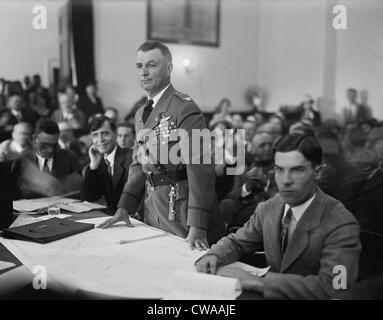 Il colonnello Billy Mitchell durante il suo settembre 1925 era Maresciallo di corte per 'insubordinazione,' in particolare per il suo fuori parlato Foto Stock