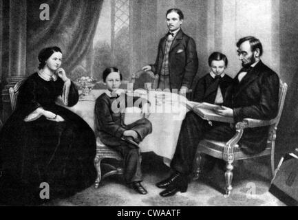 Illustrazione raffigurante Abraham Lincoln la lettura alla sua famiglia, c. 1860s.. La cortesia: CSU Archivi / Everett Collection Foto Stock