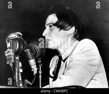 Ayn Rand testimonianza prima casa Un-American Commissione attività come un cordiale testimonianza, 10/20/47. La cortesia: CSU Archivi / Foto Stock