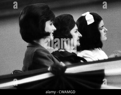 Lynda Johnson,Lady Bird Johnson, e Luci Johnson alla Convenzione Nazionale Democratica. Atlantic City, New Jersey, 1964. Foto Stock