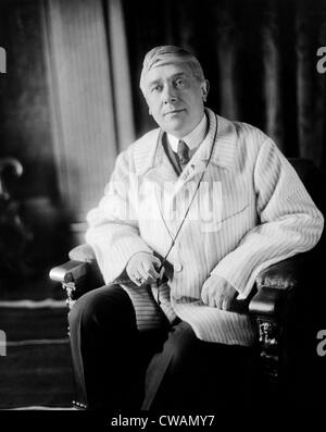 Maurice Maeterlinck, (1862-1949), poeta belga, drammaturgo e vincitore del Premio Nobel, circa 1920s.. La cortesia: CSU Archivi / Foto Stock