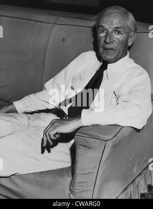 Romanziere americano Upton Sinclair, (1878-1968), c. 1935.. La cortesia: CSU Archivi / Everett Collection Foto Stock