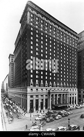 HOTEL PENNSYLVANIA, NEW YORK CITY, a 7° Avenue & XXXIII Street, 11/28/41. Everett/CSU Archivi Foto Stock