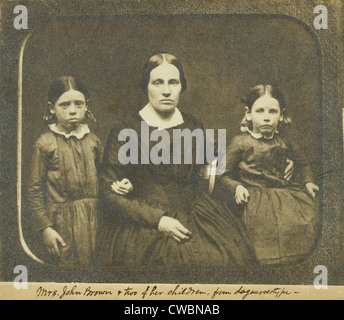 Mary Ann marrone (1817-1884), la seconda moglie di militante abolizionista John Brown, con due delle sue 13 bambini, Annie (sinistra) e Foto Stock