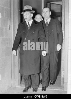 Louis 'Lepke Buchalter" (1897-1944), lasciando il tribunale federale a New York City nel dicembre 1939. L'assassinio, Inc. boss era Foto Stock