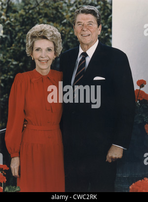 Gazzetta secondo termine ritratto del presidente e la First Lady Nancy Reagan. Il 3 giugno 1985. (BSLOC 2011 2 27) Foto Stock