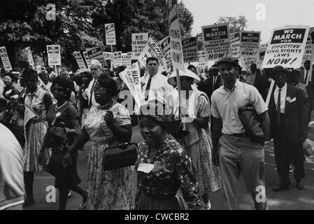 1963 marzo su Washington. Dimostranti che porta i segni per le strade di Washington D.C. Affrontate i segni dei diritti civili, la segregazione, Foto Stock