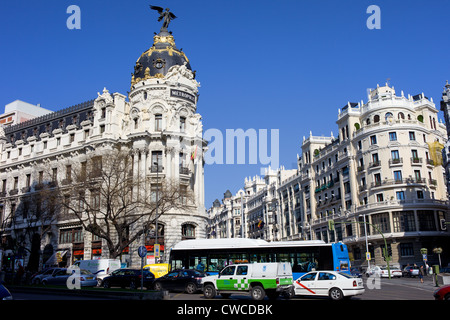 La metropoli la costruzione presso il Gran Via a Madrid, Spagna. Foto Stock