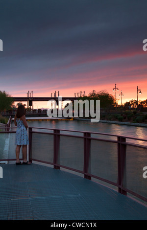 Il Riverwalk area di Scottsdale, Arizona. (Modello rilasciato) Foto Stock