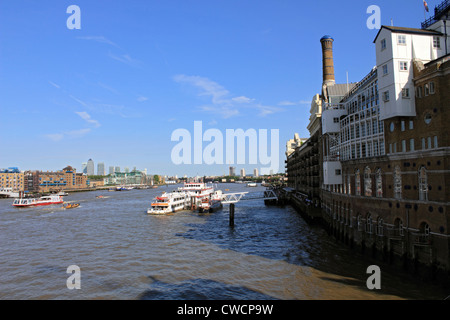 Butlers Wharf da Tower Bridge Londra Inghilterra REGNO UNITO Foto Stock