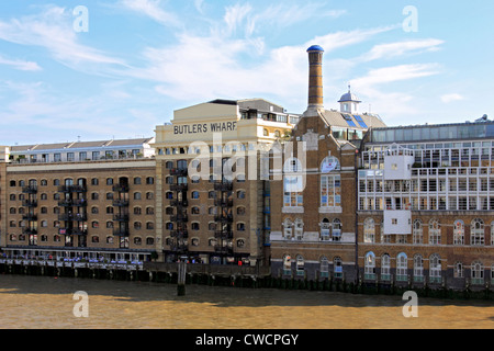 Butlers Wharf da Tower Bridge Londra Inghilterra REGNO UNITO Foto Stock