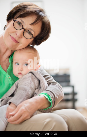 Ritratto di una donna con il suo nipote Foto Stock
