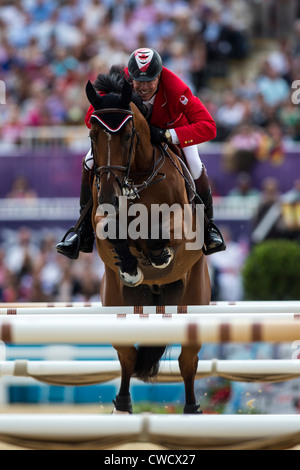 Ian Millar (CAN) riding star power nei singoli Jumping evento equestre presso le Olimpiadi estive di Londra, 2012 Foto Stock