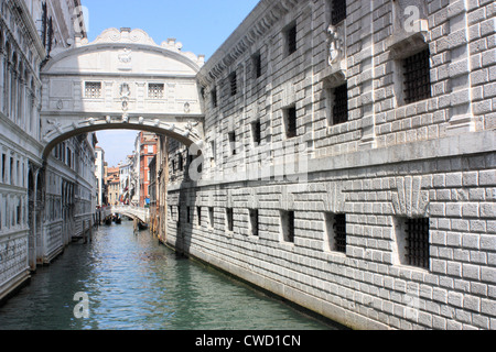 Ponte dei Sospiri, Venezia Italia. Ponte dei Sospiri, Venezia Italia. Seufzerbrücke Venedig Italien. Pont des Soupirs, Venise Italie Foto Stock