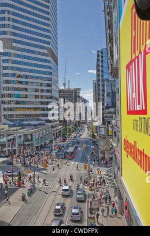 Intrattenimento e festival su Yonge & Dundas Square nel centro cittadino di Toronto, Ontario;Canada Foto Stock