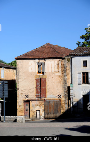 Edifici rustici del villaggio di Frayssinet le-Gelat nella regione Lot della Francia sud-occidentale in Europa Foto Stock