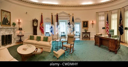 L'Ufficio Ovale della Casa Bianca di replica a Biblioteca e Museo Lyndon Baines Johnson (LBJ Library) di Austin, Texas, Stati Uniti d'America Foto Stock