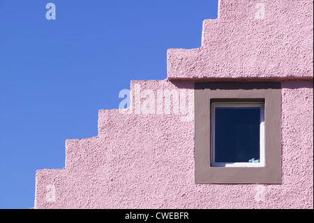 Crow frontone a gradini di casa in St Monans, East Neuk di Fife, Fife, Scozia, Regno Unito Foto Stock