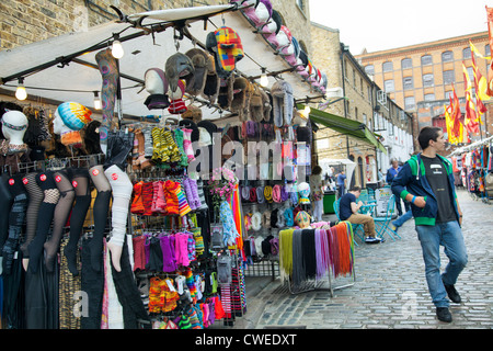 Il mercato di Camden Village si spegne - London REGNO UNITO Foto Stock