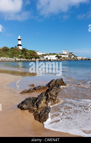 Spiaggia di sabbia a fianco di Martedì grasso o Stroove faro, Penisola di Inishowen, County Donegal, Ulster, Eire. Foto Stock