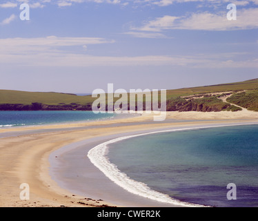 San Ninian's Isle e tombolo, sud continente, isole Shetland, Scotland, Regno Unito. Foto Stock