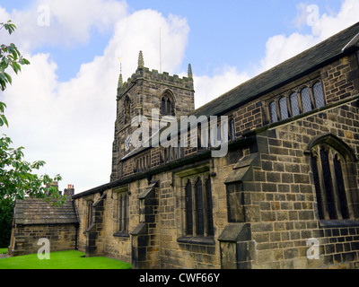 La chiesa parrocchiale di tutti i santi a Ilkley nel West Yorkshire Inghilterra Foto Stock