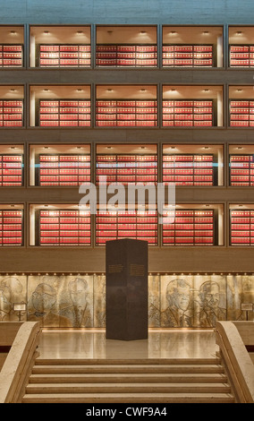 Sezione Archivi su Great Hall presso Lyndon Baines Johnson Library and Museum (LBJ Library) di Austin, Texas, Stati Uniti d'America Foto Stock