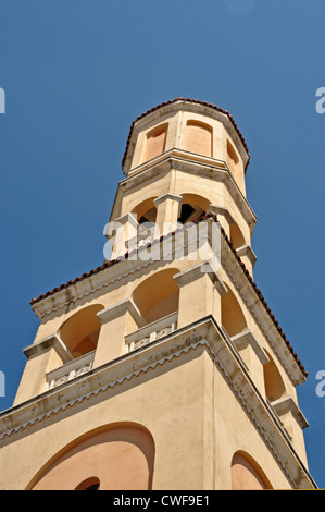 L'Europa, Albania, Shkodra, Albanese Chiesa Ortodossa campanile Foto Stock