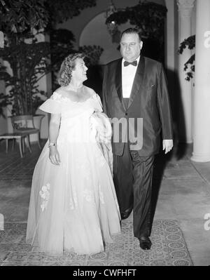 John Jacob Astor VI e la sig.ra Beatrice Adams presso Everglades Club di Palm Beach, Florida, 1940s Foto Stock