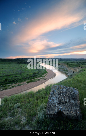 Piccolo Fiume Missouri Valley, Theodore Roosevelt NP (Sud), il Dakota del Nord, STATI UNITI D'AMERICA Foto Stock