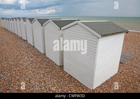 Ombrelloni sulla spiaggia, Bexhill Foto Stock