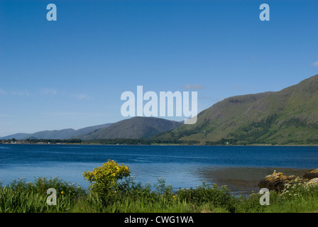 Vista da Ballachulish sopra Loch Leven Foto Stock