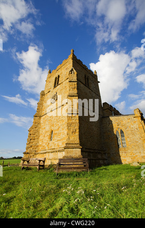 Tutti i Santi in chiesa o la Ramblers chiesa in Walesby nel Lincolnshire Wolds Area di straordinaria bellezza naturale, Inghilterra Foto Stock