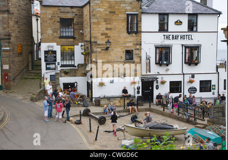 L'Hotel Baia di Robin Hood's Bay North Yorkshire, Inghilterra Foto Stock