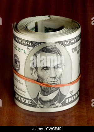 Berlino, laminato le fatture del dollaro su una tavola di legno Foto Stock