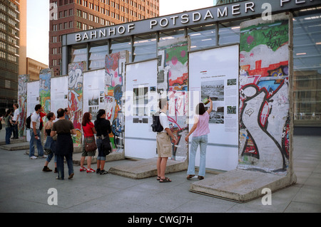 Berlino, muro di Berlino a Potsdamer Platz Foto Stock