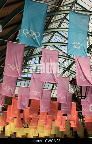 Marcatura flag il London 2012 Giochi olimpici e paraolimpici in Covent Garden Foto Stock